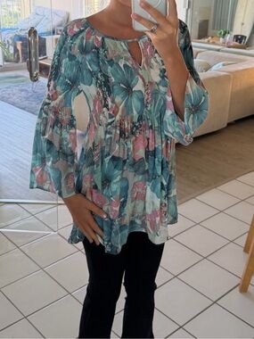 Floral Keyhole Ruffle Blouse - Teal & Pink